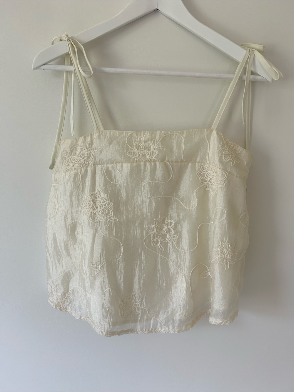 Cream Floral Embroidered Tie-Shoulder Cropped Cami